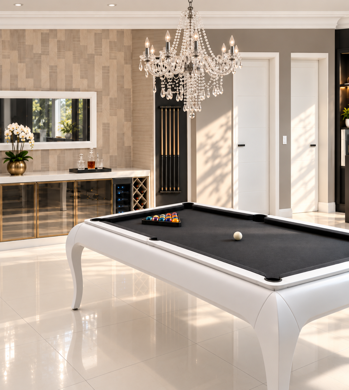 Room with pool table in Casa Prima
